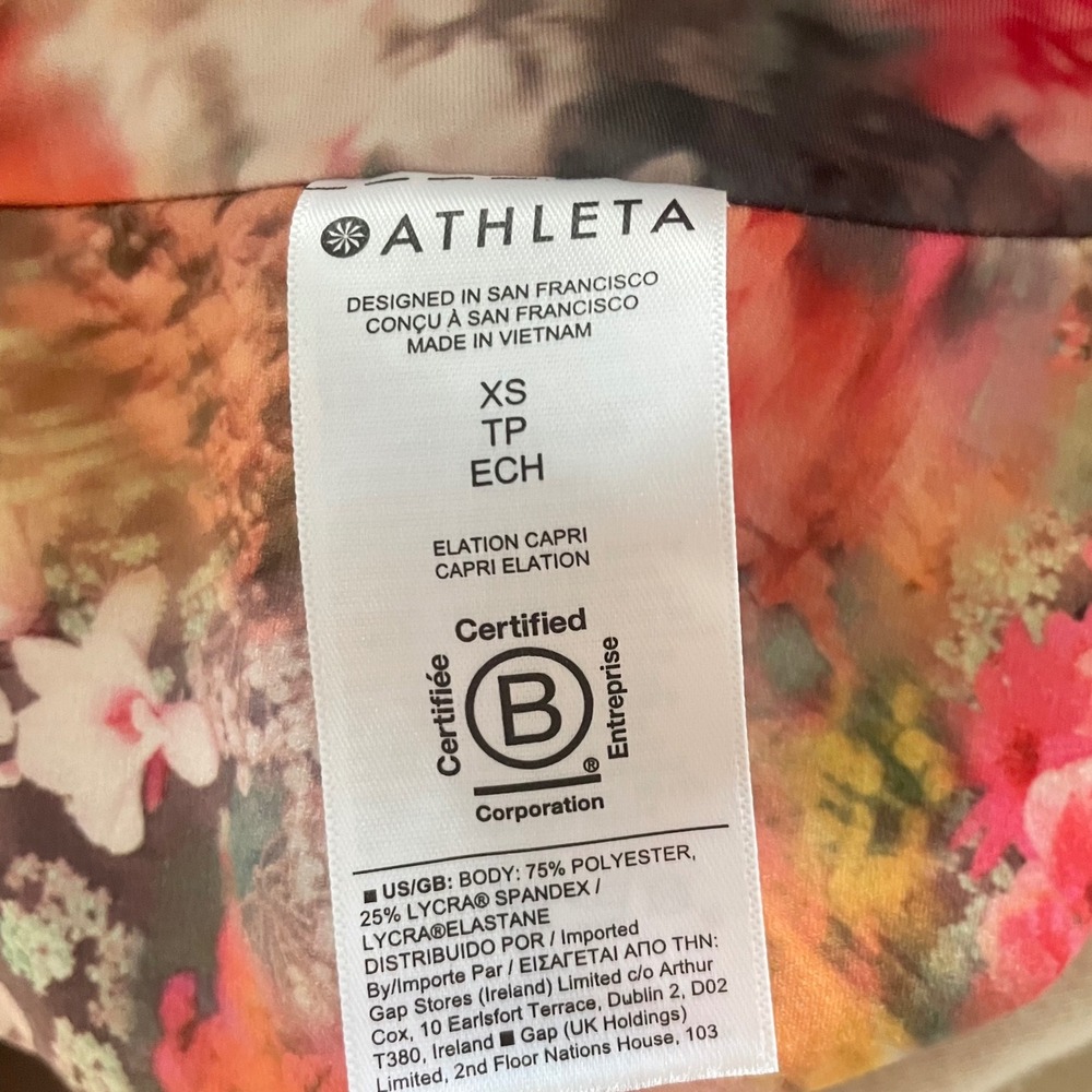 Athleta Floral Print Capri Leggings Illuminate White Top Crewneck Sweatshirt Set - Picture 5 of 16